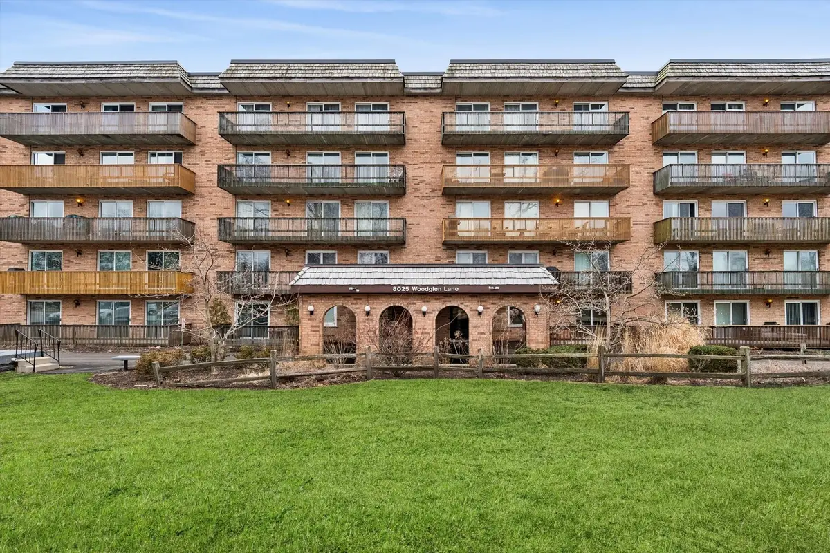 8025 Woodglen Lane #112, Downers Grove, IL 60516 - #1