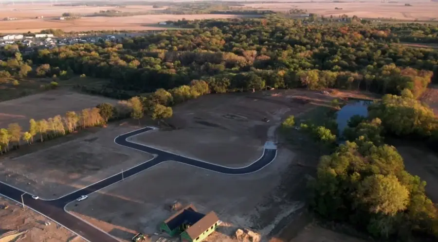 201 E Angela Circle, Lexington, IL 61753 - #2