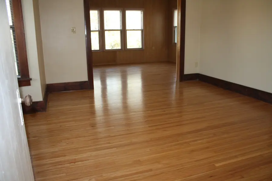 20-22 N Locust Street, Aurora, IL 60506 - #3