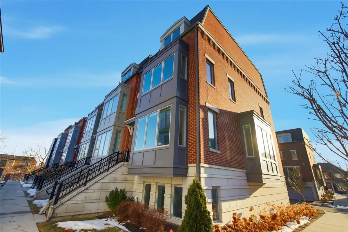 1233 Gateway Court, Northbrook, IL 60062 - #1