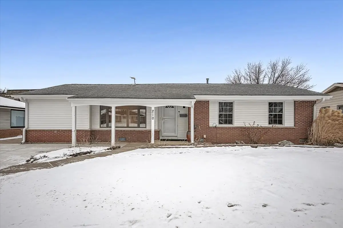 210 Brookhaven Drive, Elk Grove Village, IL 60007 - #1