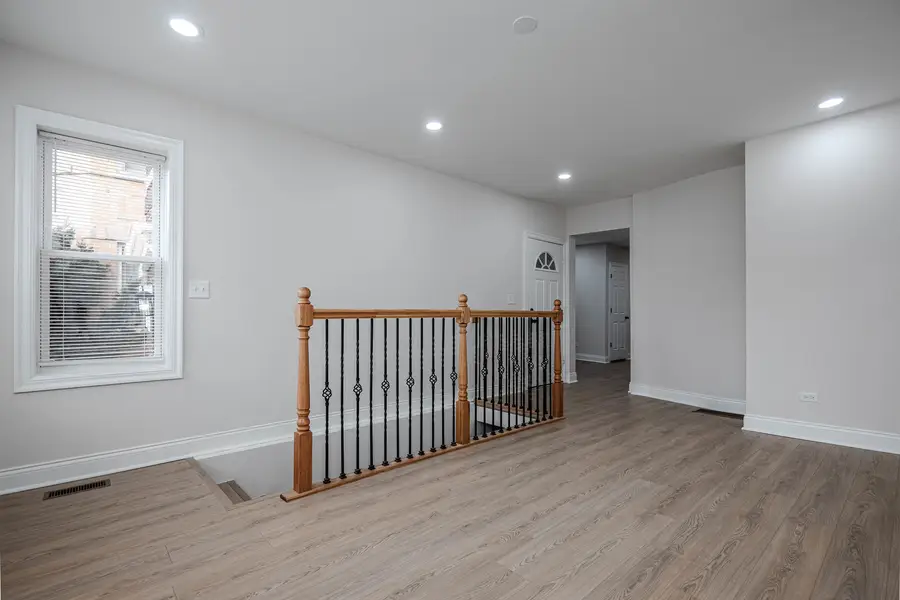 6005 S Fairfield Avenue, Chicago, IL 60629 - #3