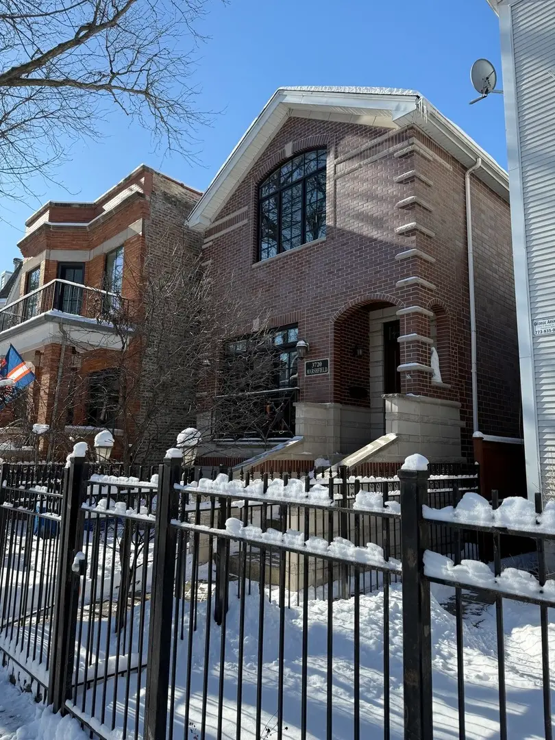 3720 N Marshfield Avenue, Chicago, IL 60613 - #1