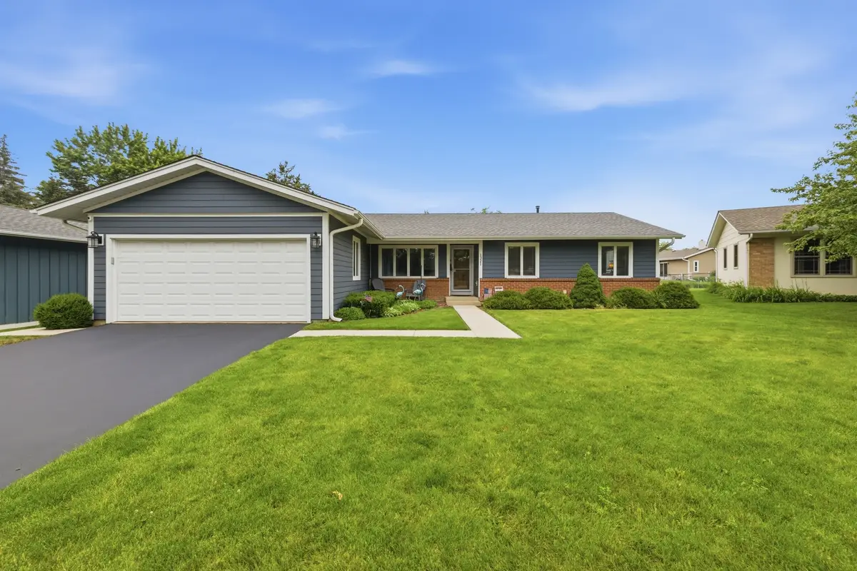 1321 Cumberland Circle E, Elk Grove Village, IL 60007 - #1