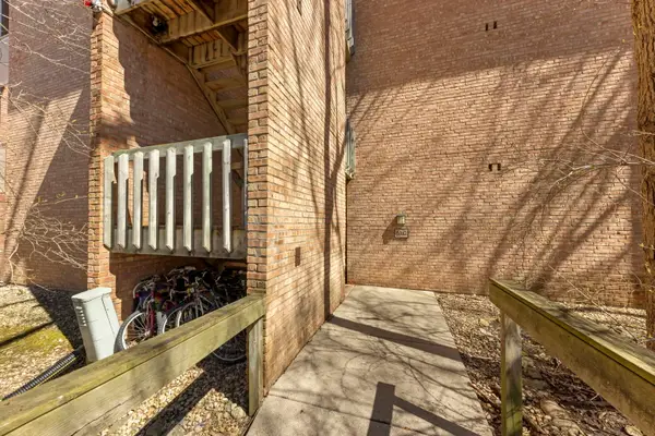 6010 Forest View Road #3A, Lisle, IL 60532