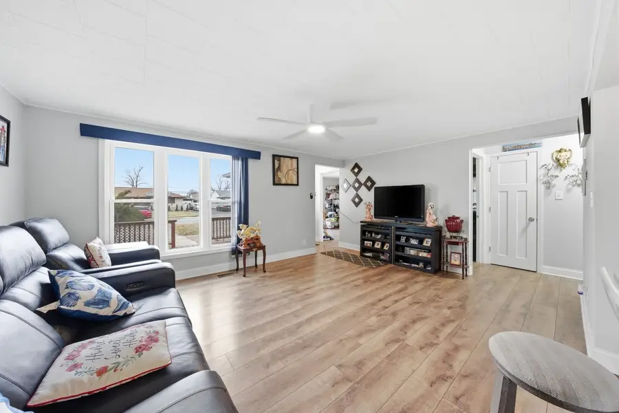 8945 S Corcoran Road, Hometown, IL 60456 - #2