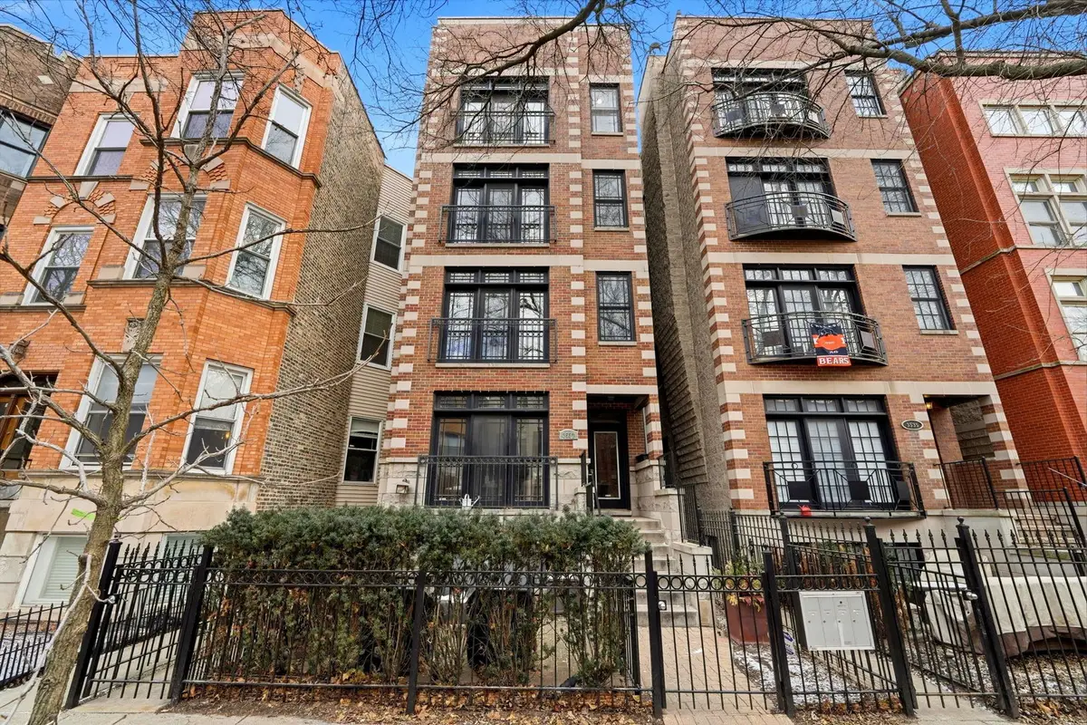 3537 N Reta Avenue #4, Chicago, IL 60657 - #1