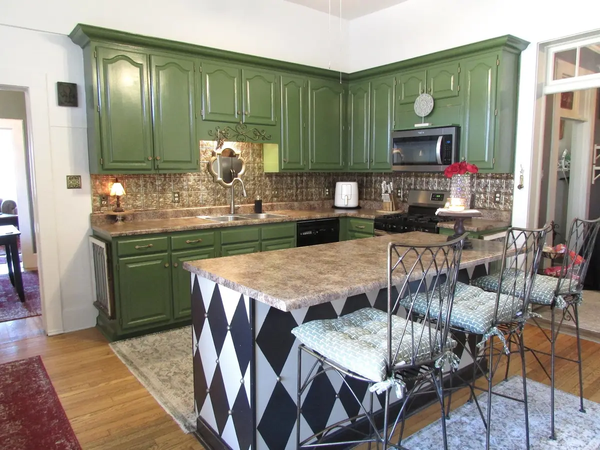 621 Girard Street, Metropolis, IL 62960 - #1