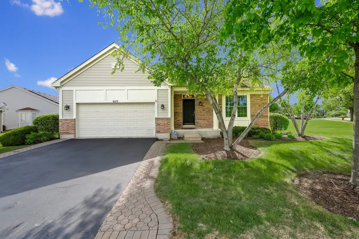 669 Saugatuk Circle S, Romeoville, IL 60446 - #1