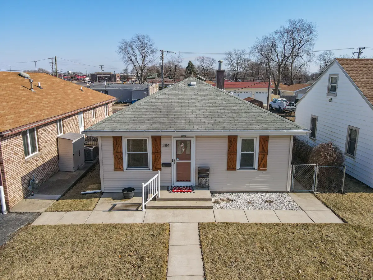 284 N Clinton Avenue, Bradley, IL 60915 - #1
