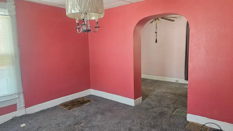 201 N Hinkley Avenue, Rockford, IL 61101 - #3