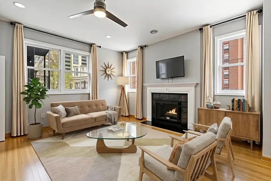 4627 N Kenmore Avenue #1E, Chicago, IL 60640 - #2