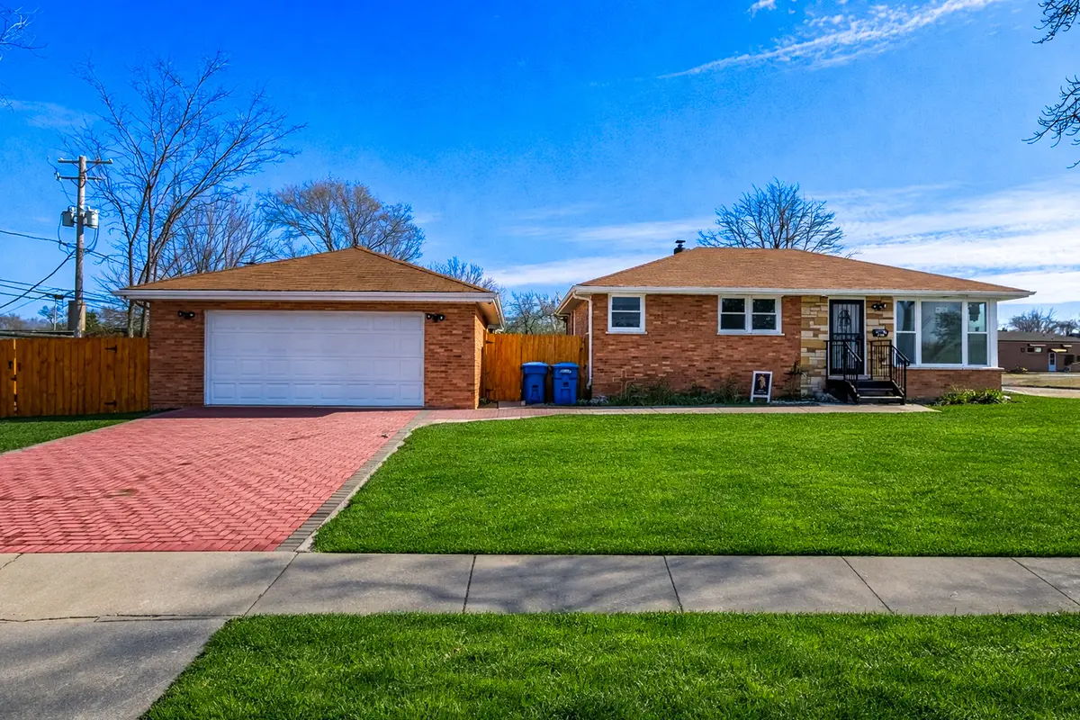 401 W 14th Place, Chicago Heights, IL 60411 - #1