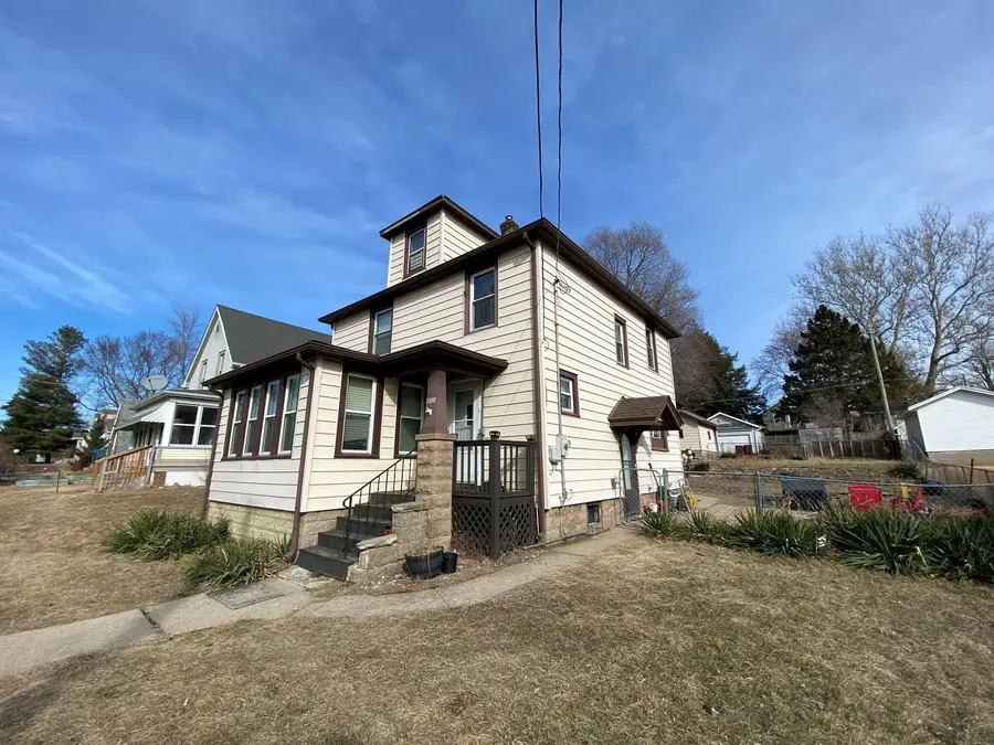 1130 16th Street, Rockford, IL 61104 - #2