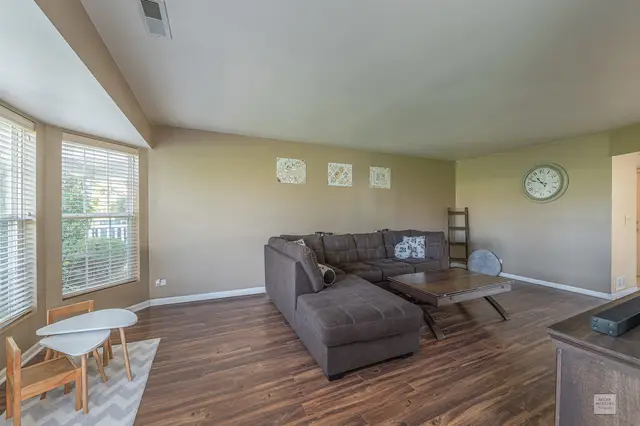 956 Four Seasons Boulevard, Aurora, IL 60504 - #3