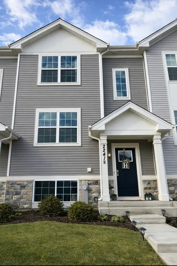 2241 Sassafras Way #E, Wonder Lake, IL 60097