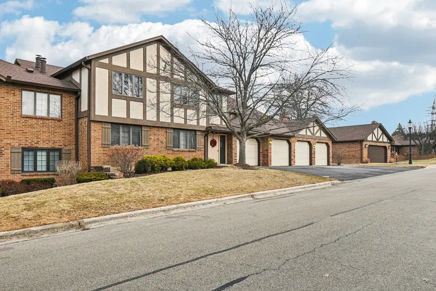 7652 W Golf Drive #2A, Palos Heights, IL 60463 - #3