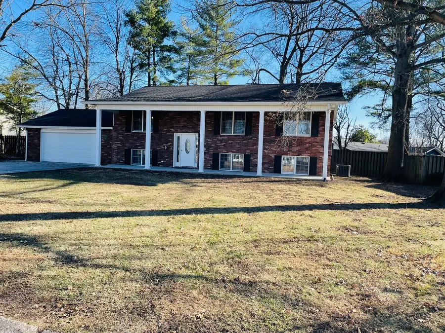 3307 N Lakeview Road, Marion, IL 62959 - #2