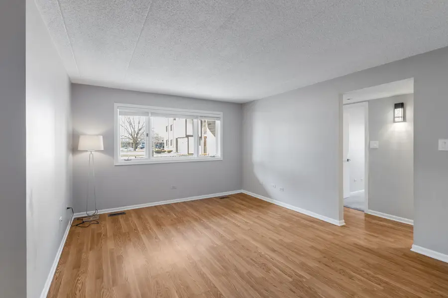 10531 S Roberts Road #1-A, Palos Hills, IL 60465 - #2