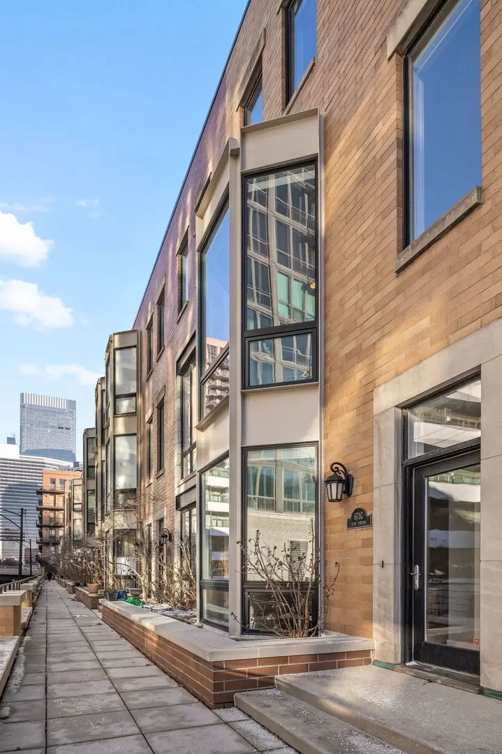 671 W Wayman Street #C, Chicago, IL 60661 - #1