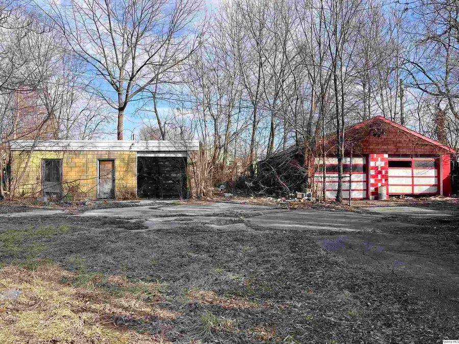 916 & 922 N 8th St., Quincy, IL 62301 - #3