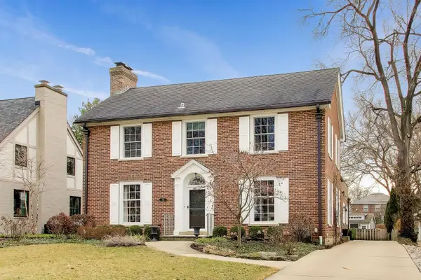 266 W Claremont Street, Elmhurst, IL 60126