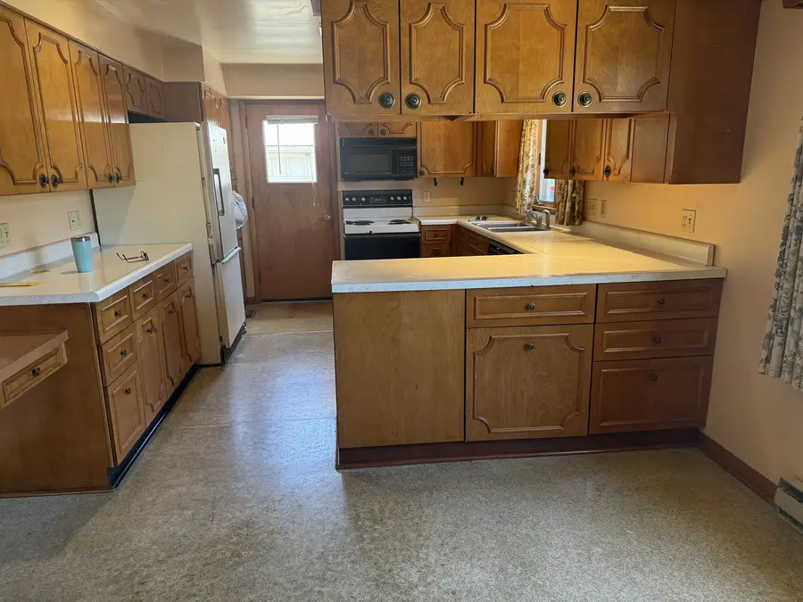 503 E Main Street, Morrison, IL 61270 - #3