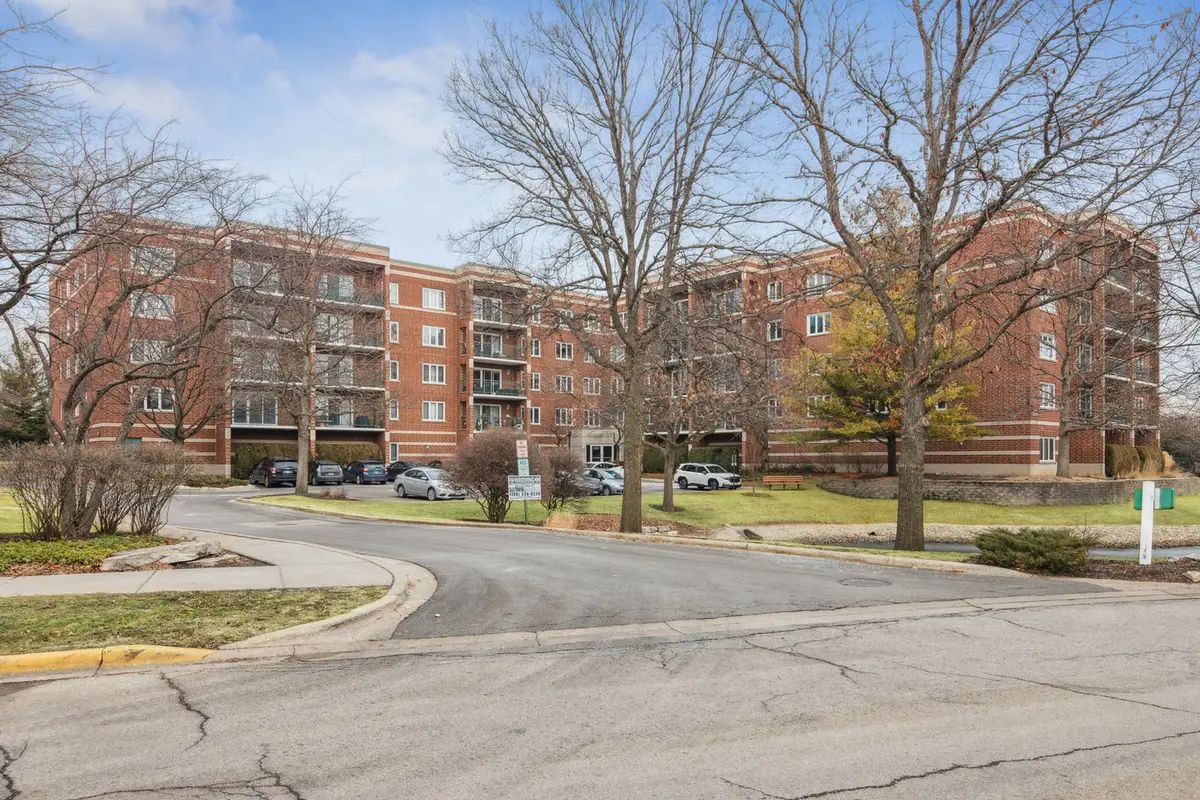 5225 N Riversedge Terrace #201, Chicago, IL 60630 - #1