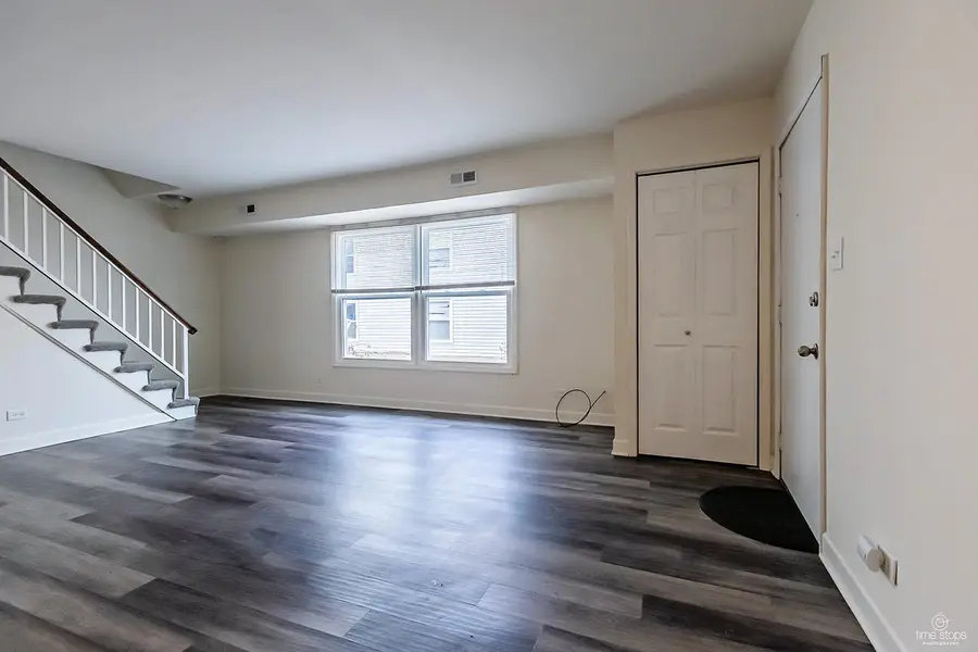 1387 S Glen Circle #D, Aurora, IL 60506 - #3