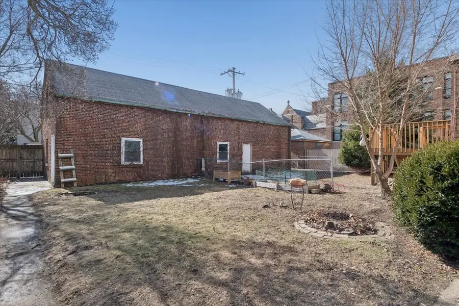 1621 W Bryn Mawr Avenue, Chicago, IL 60660 - #3