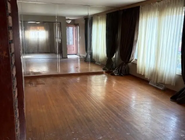 12816 S Laflin Street, Calumet Park, IL 60827 - #2