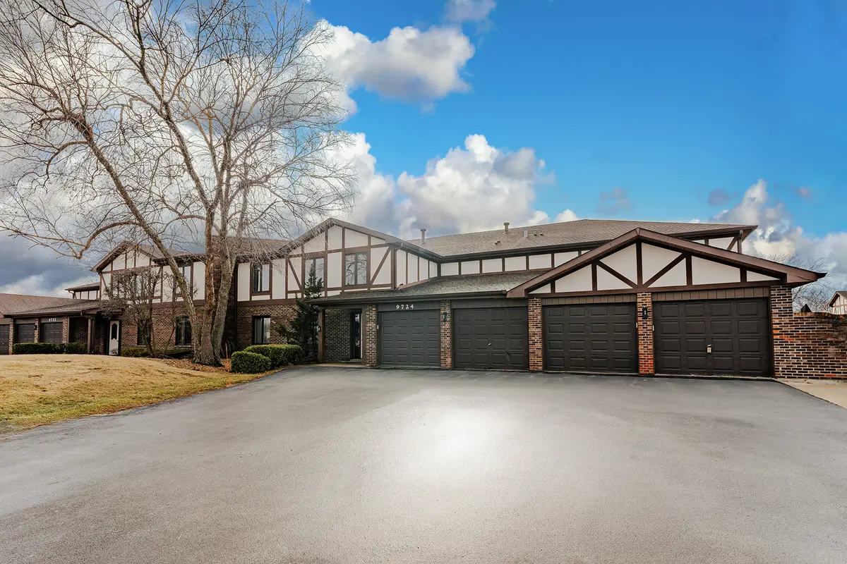 9724 W Creek Road #B2, Palos Park, IL 60464 - #1