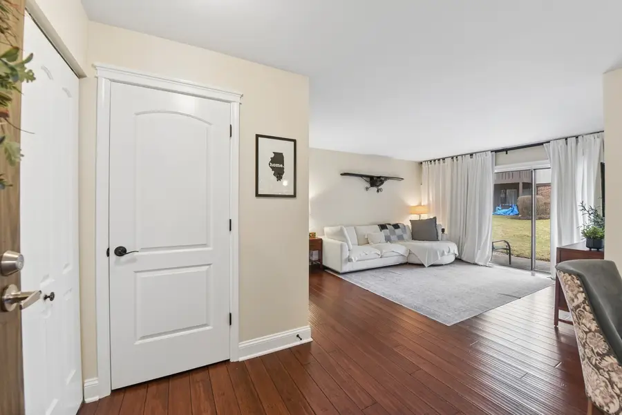 1223 Sandhurst Court #D1, Schaumburg, IL 60193 - #3