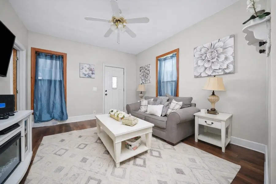 262 Bartlett Place, Elgin, IL 60120 - #2