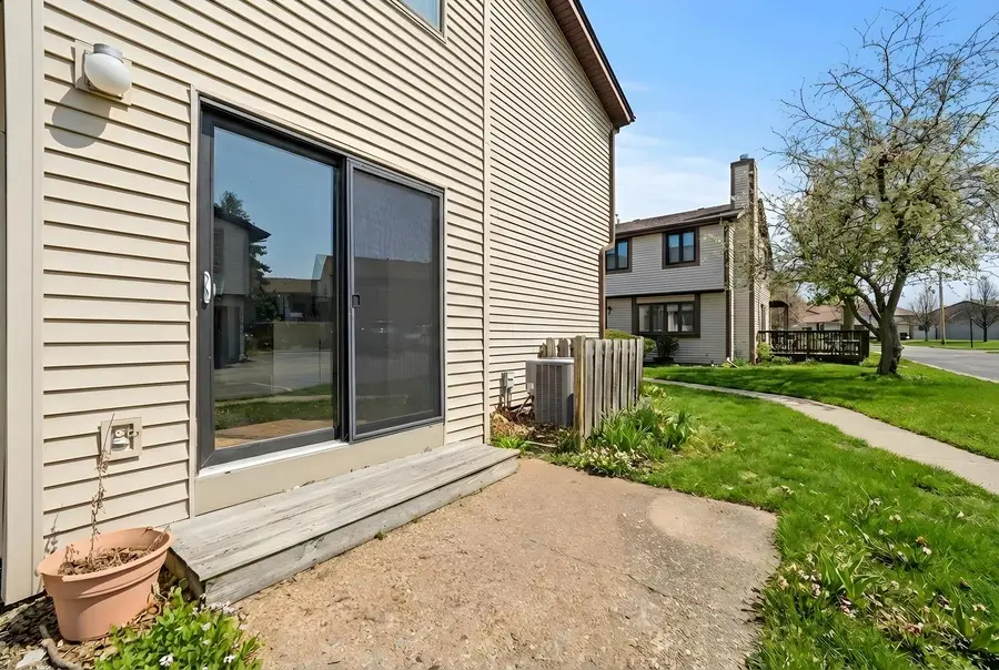 1729 Cedarbrook Court, Sycamore, IL 60178 - #3