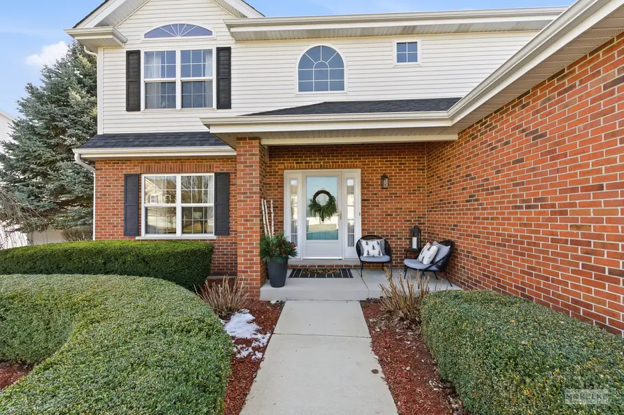 149 N Willowwood Drive, Oswego, IL 60543 - #3