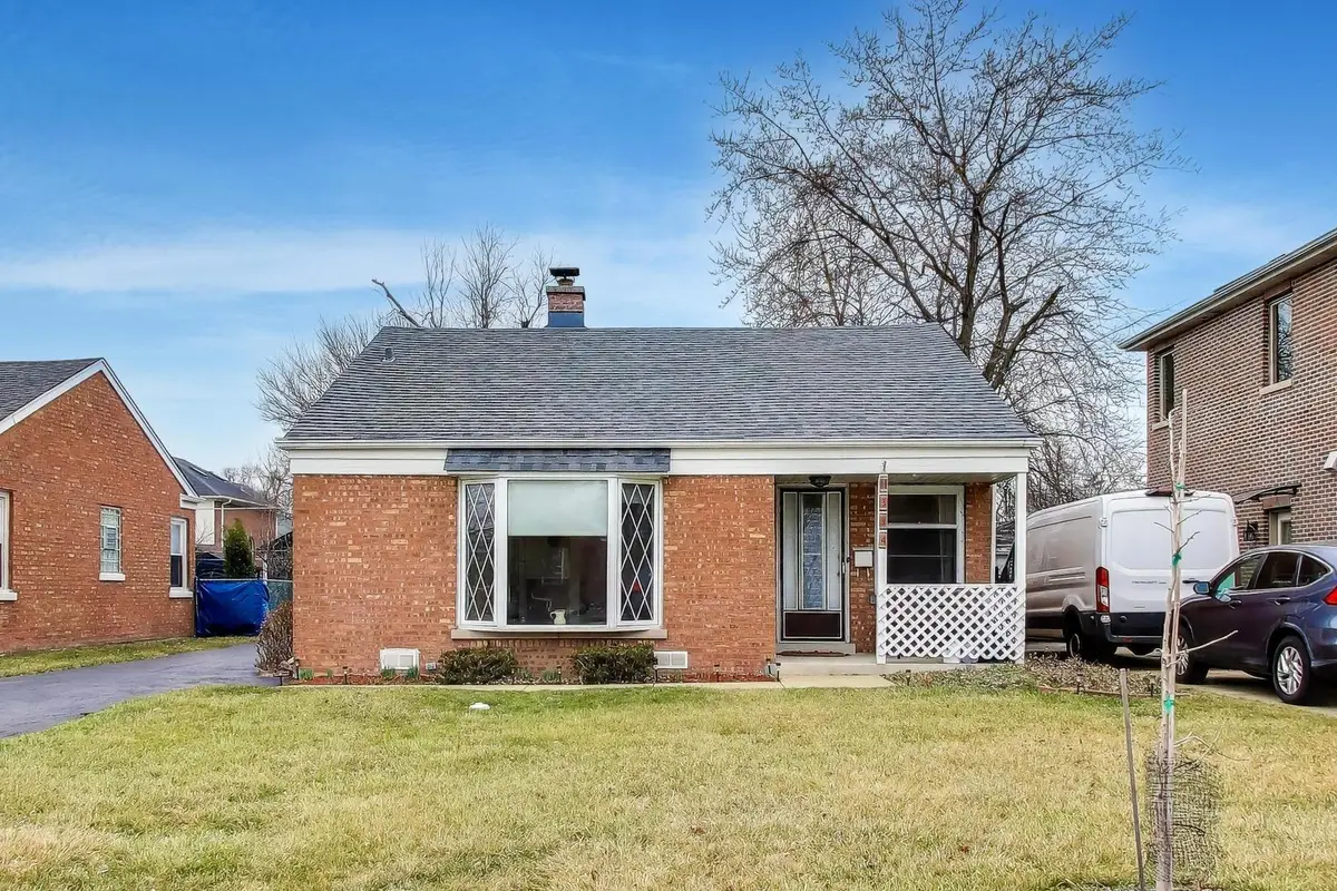 8334 N New England Avenue, Niles, IL 60714 - #1