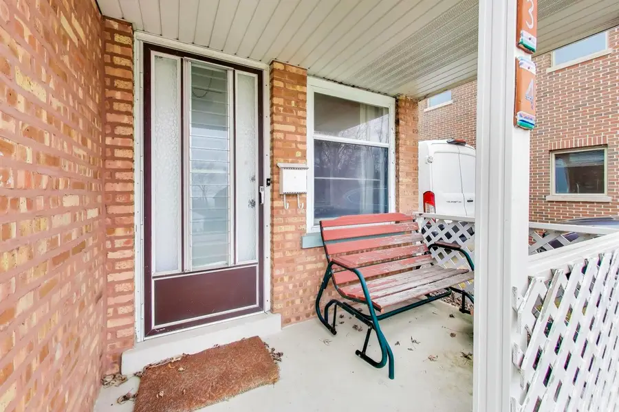 8334 N New England Avenue, Niles, IL 60714 - #3