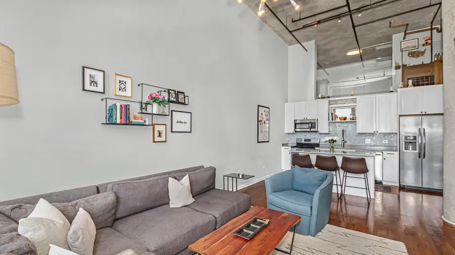 758 N Larrabee Street #408, Chicago, IL 60654 - #3