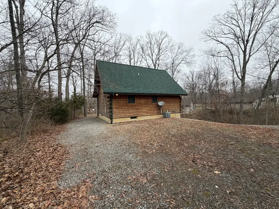 2226 Chesapeake Lane, Centralia, IL 62801 - #3