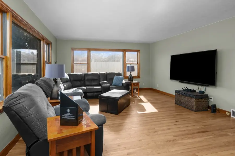 2617 19th Street, Moline, IL 51265 - #3