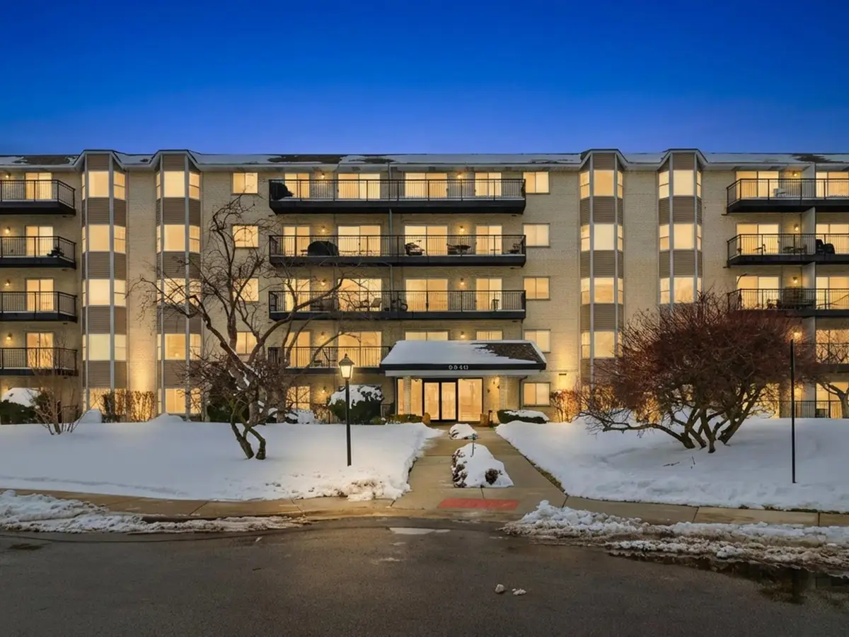 8640 Waukegan Road #123, Morton Grove, IL 60053 - #1