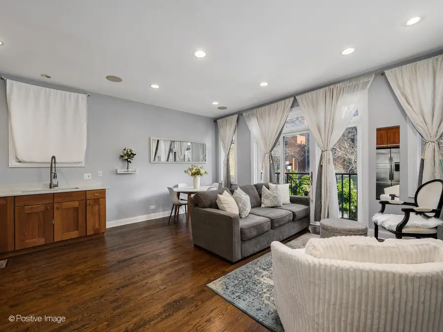 Address Withheld By Seller, Chicago, IL 60618 - #2