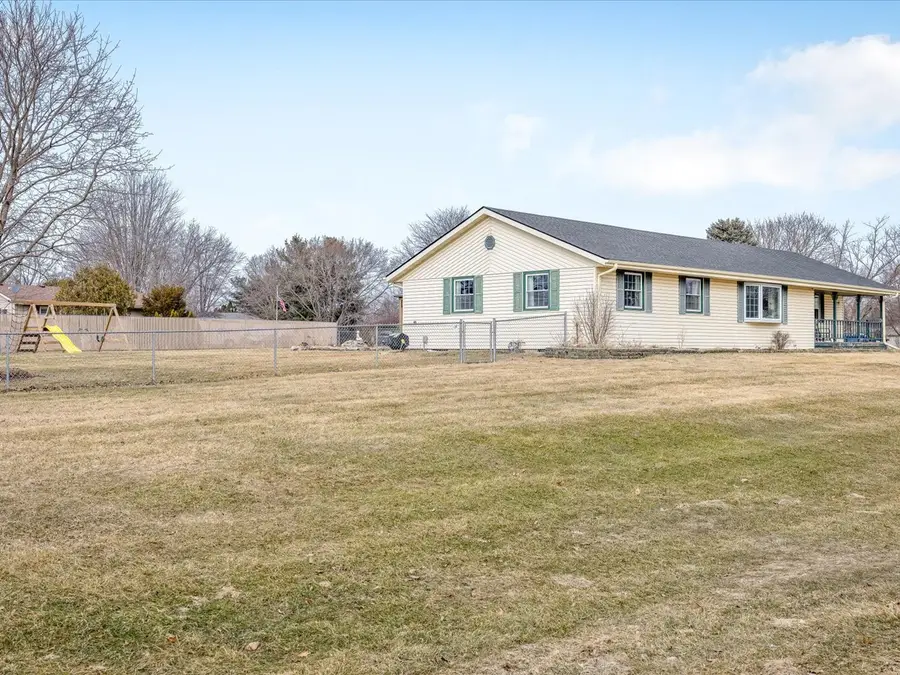 11818 Balsa Lane, Roscoe, IL 61073 - #3