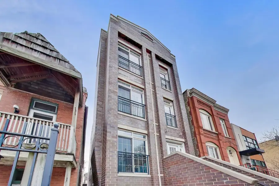 1634 N Wolcott Avenue #2, Chicago, IL 60622 - #2