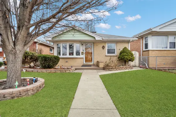 7709 Neenah Avenue, Burbank, IL 60459