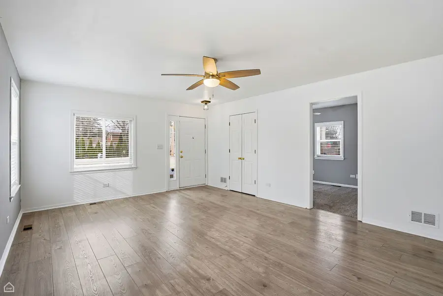 27071 N Ridge Street, Wauconda, IL 60084 - #3