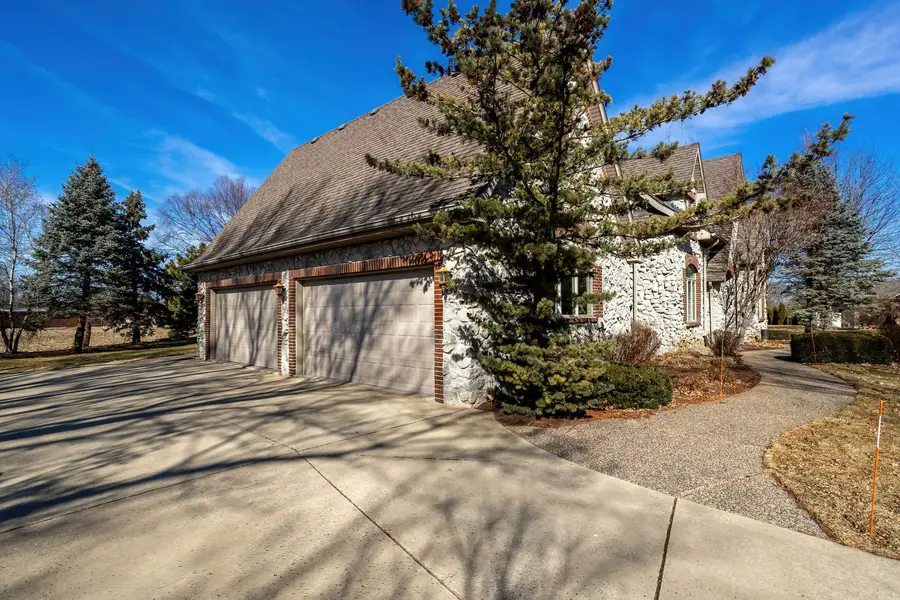 19159 248th Avenue, Bettendorf, IA 52722 - #3