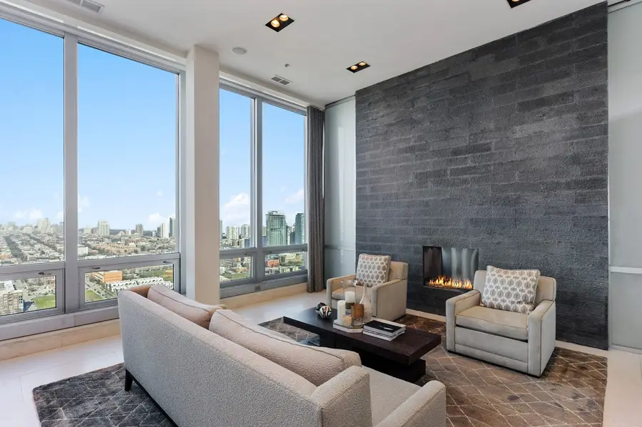 500 W Superior Street #2704, Chicago, IL 60654 - #3