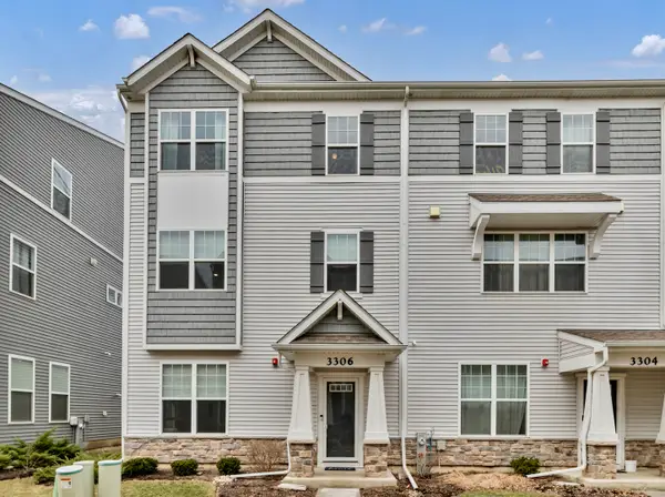 3306 Trillium Circle #3001, Rolling Meadows, IL 60008